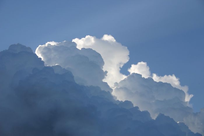 Il meteo di venerdì 21 febbraio, cielo poco nuvoloso