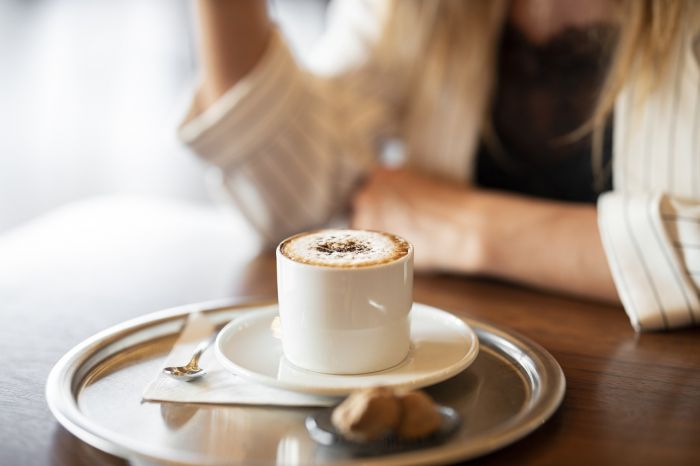 "El caffè xe rivado a 1.60, e mi me lo fazo a casa": ironia e polemica sui prezzi a Trieste