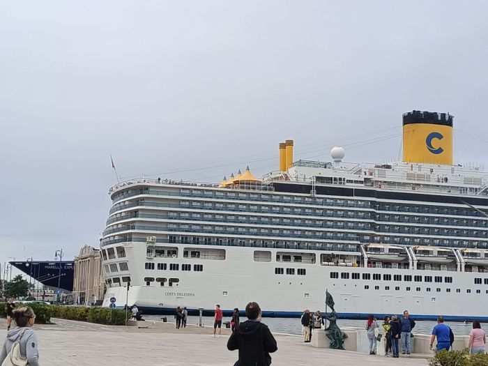 Trieste accoglie Costa Deliziosa per manutenzione: un’opportunità economica per la città