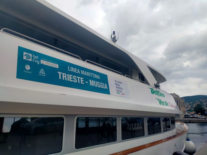 Nuove corse serali tra Trieste e Muggia per la Delfino Verde