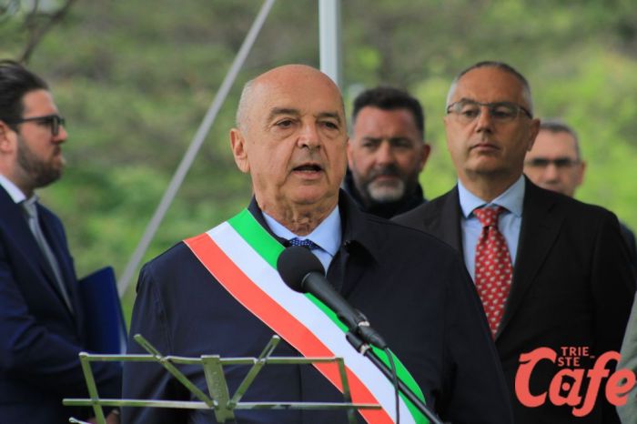 Dipiazza “dal 2 dicembre 1996 al 2026: trent’anni da Sindaco e un’antologia per raccontarli” (VIDEO)