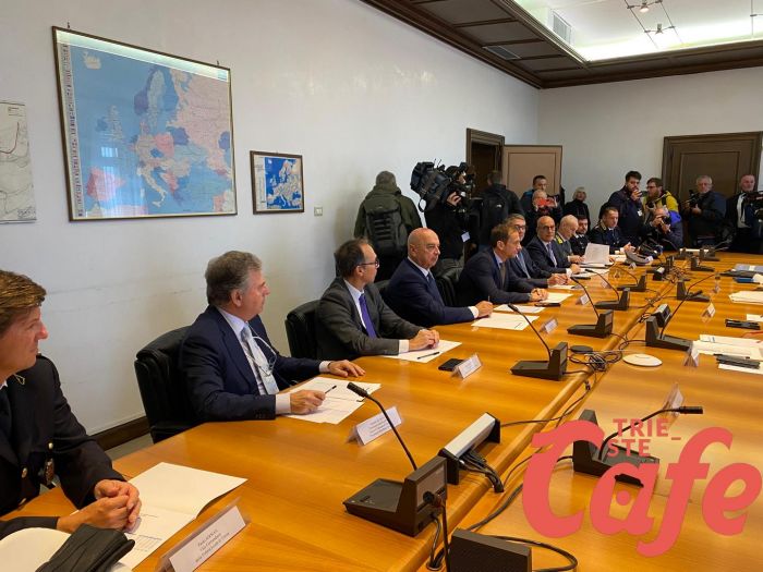 Fedriga: "Serve potenziare controlli rotta balcanica" 