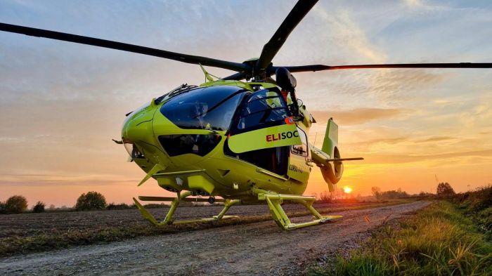 Infortunio sul lavoro in Fvg, operaio cade da 2 metri da un veicolo che stava conducendo: elitrasportato grave 