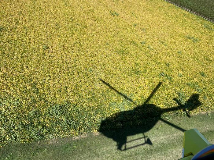 Fvg, scontro serale auto - moto: centauro sbalzato per diversi metri, elitrasportato grave all'ospedale 
