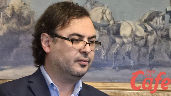Silos, replica le Lega: 'Intervenuti per dichiarazioni della proprietà della struttura' 