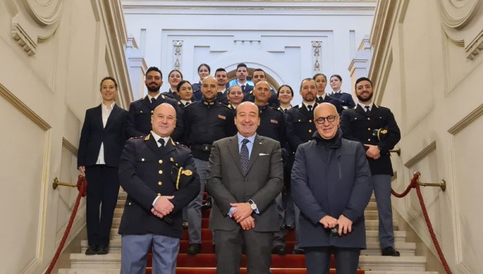  Prefetto saluta i nuovi agenti ed ispettori della polizia in servizio presso la questura di Trieste