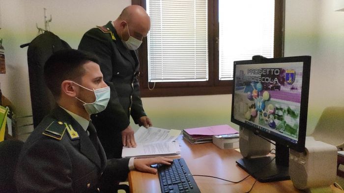 Muggia, scoperte due discariche abusive: sequestrati 67 automezzi e denunciato il titolare di un’azienda