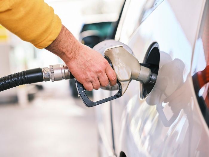 Benzina e gasolio più convenienti in Slovenia: nuovi ribassi da oggi