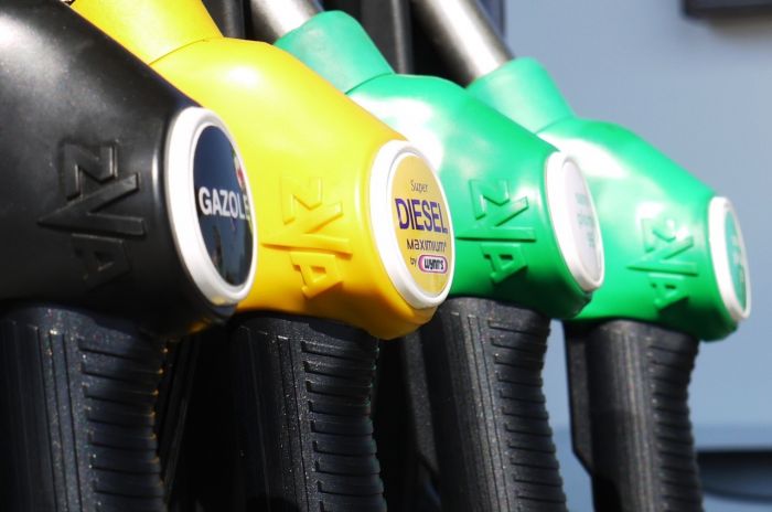Il petrolio sale ai massimi da 5 mesi, Brent a 88 dollari 