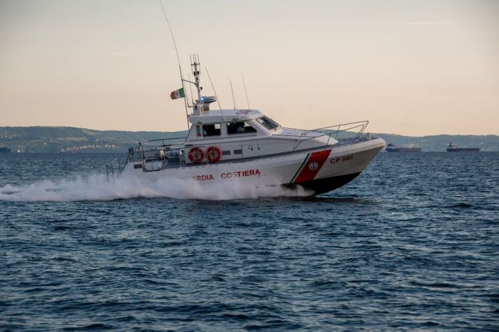 Lignano Sabbiadoro , maxi ricerca in mare: i turisti stavano bene e viaggiavano verso casa