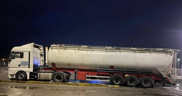 Monfalcone, Polizia locale ferma passeur: tentava di far entrare illegalmente 6 cittadini egiziani
