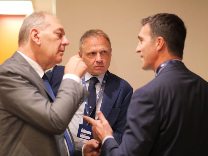 Il Ministro Lollobrigida firma decreto sul granchio blu in Fvg