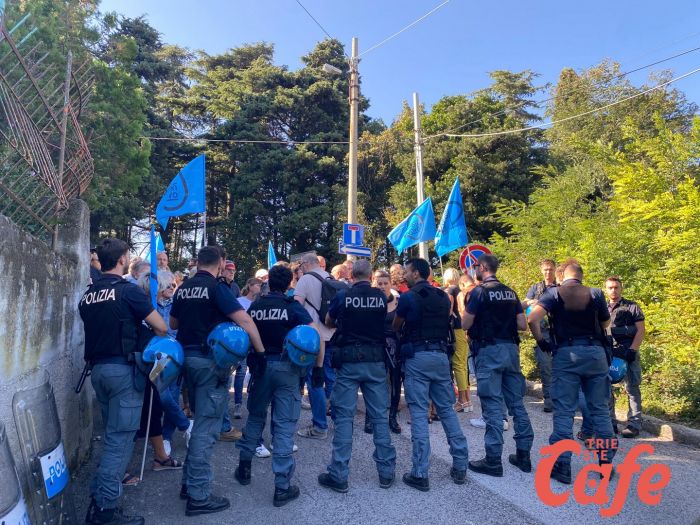"Ampia partecipazione alla raccolta di firme sulla petizione al Parlamento Europeo contro l'ovovia: 597 firme raccolte a Opicina"