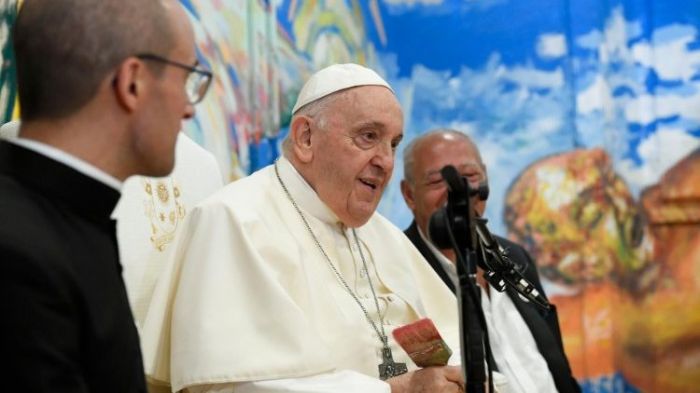 Papa Francesco è arrivato a Trieste
