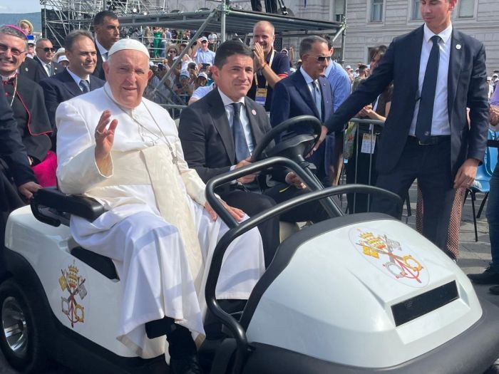 Papa Francesco a Trieste, Le FOTO di una memorabile giornata (GALLERY)