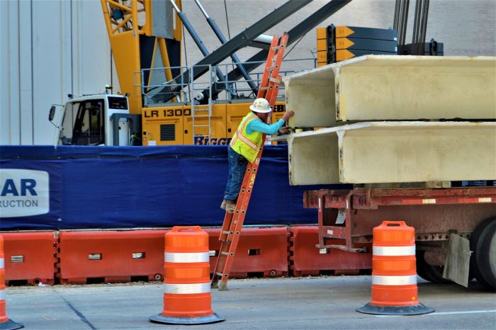 Lavoro privato in Fvg: cresce l’occupazione, ma l’inflazione riduce il potere d’acquisto