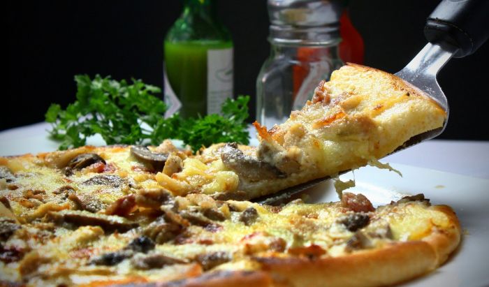 Bianco, Al Civicosei e Di Napoli: migliori pizzerie a Trieste secondo "Guida Gambero Rosso 2025"!