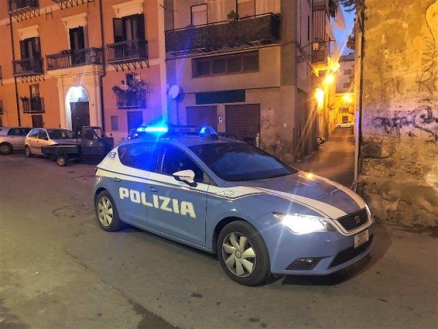 Rissa tra afghani e pakistani sul Molo Audace, la vittima: "Mi hanno chiesto soldi, avevano una pistola"