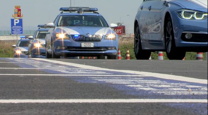 Controllati 100 stranieri a Trieste, denunciati 3 egiziani illegalmente in Italia 