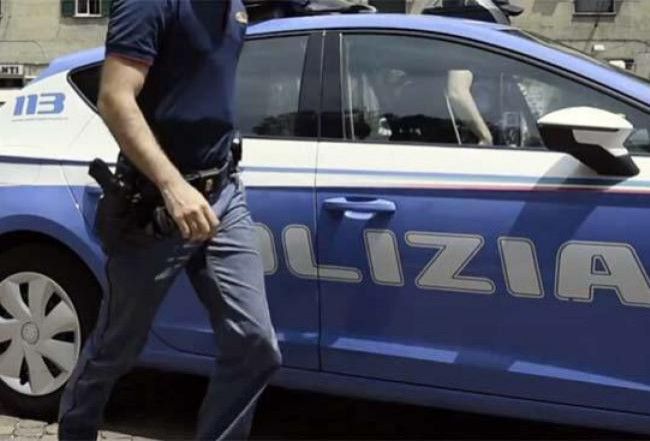 Dormiva sul treno Venezia-Trieste: arrestato, era ricercato per rapina aggravata