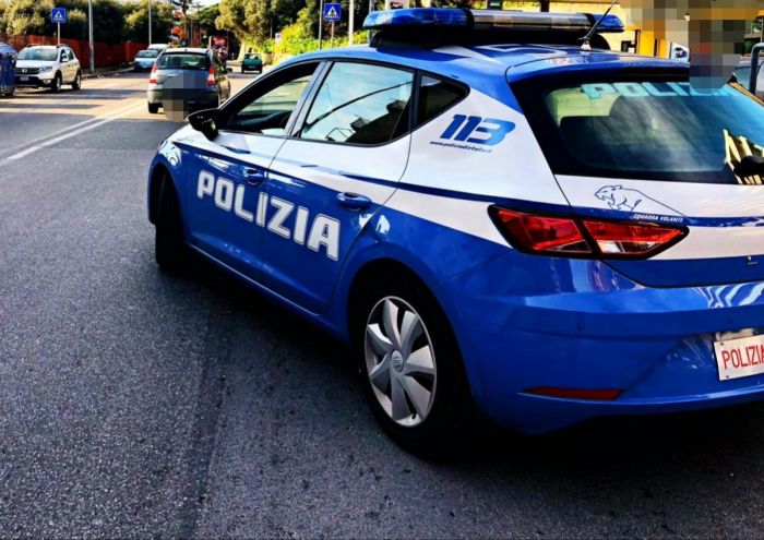Maxi-sequestro sulla A34: camionista rumeno denunciato per merce rubata