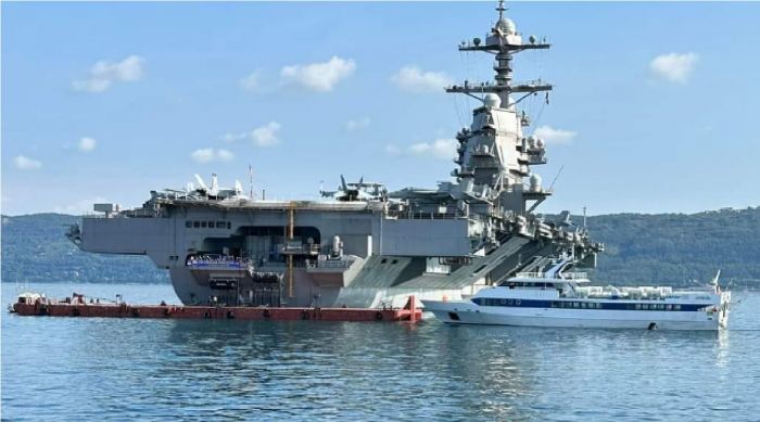 Nel Golfo di Trieste la super portaerei Usa "Gerald R. Ford".. e i triestini sognano!