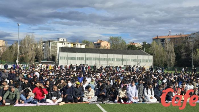 Ramadan, a Trieste 2000 in preghiera e 10.000 euro distribuiti per festeggiare tutti insieme (FOTO-VIDEO)