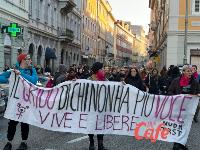 "Disarmiamo il patriarcato", Trieste scende in piazza per le donne (PERCORSO CORTEO) 