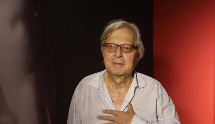 Vittorio Sgarbi: "Istituzioni impediscano chiusura Libreria Umberto Saba"