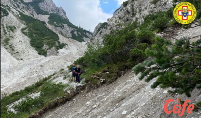 Veneto, escursionista punta da un insetto va in shock anafilattico