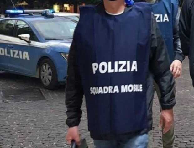 Rapina a dicembre 2022 in Fvg, arrestato a Barcellona fuggitivo: indagati anche tre albanesi 
