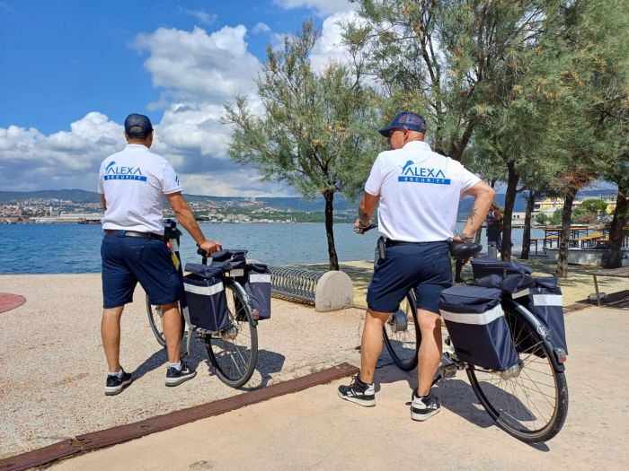 Lungomare di Muggia sotto controllo: al via servizio estivo degli steward con la Polizia Locale