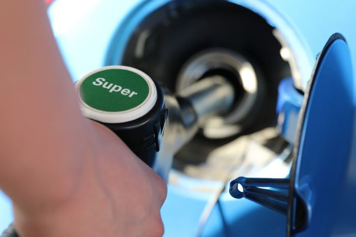 Ricercata nonnina 89enne dalla polizia slovena per furto di carburante: "'non mi sono accorta"