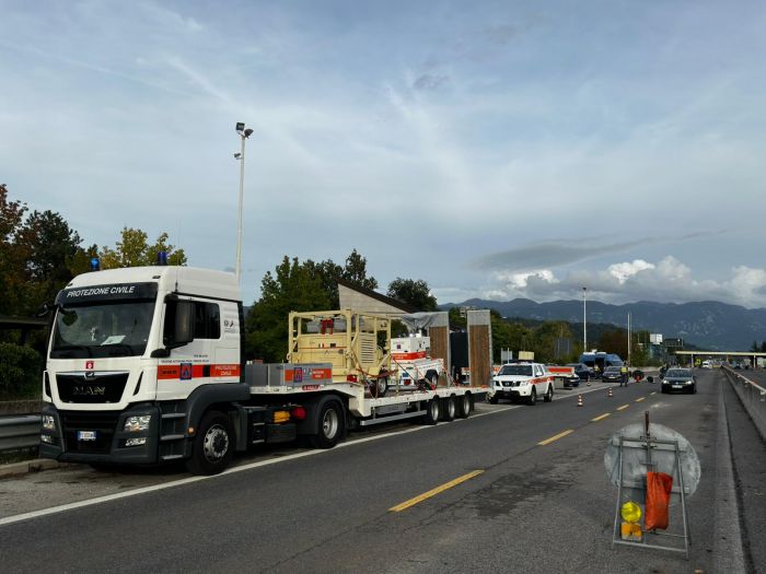 Confini, supporto logistico della Protezione Civile Fvg ai valichi (FOTO)