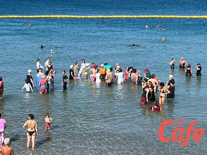 Pedocin, un centinaio al flash-mob a favore delle donne musulmane (FOTO-VIDEO)