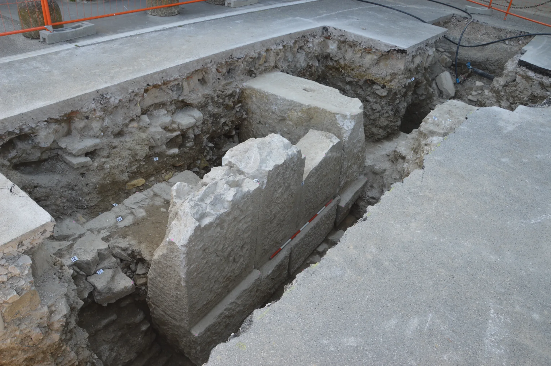 Trieste romana riemerge sotto San Giusto: scoperte strutture monumentali di oltre 2.000 anni fa