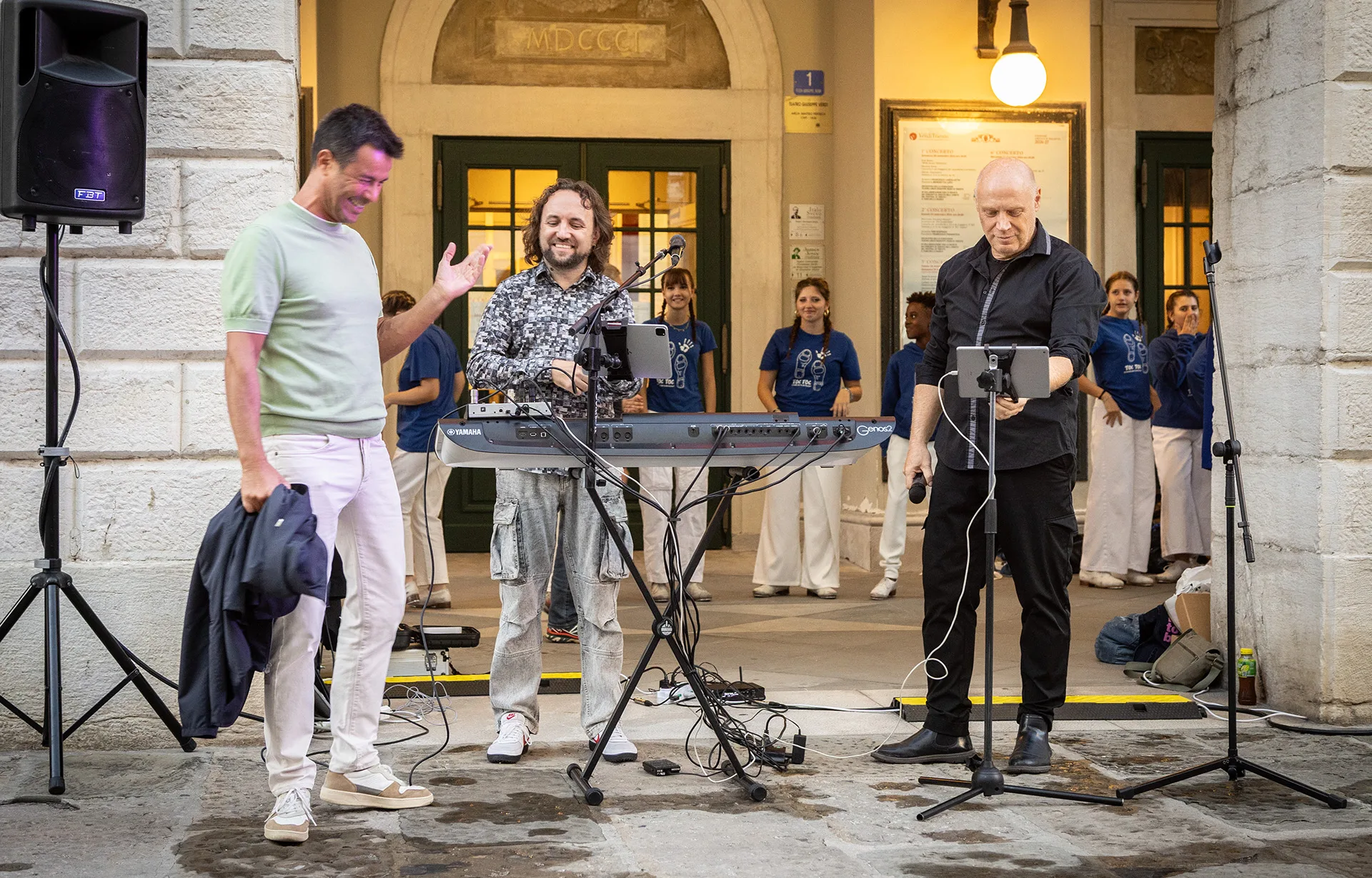 "E Alora Movite" conquista Piazza Verdi: ironia e tip-tap per la Settimana Europea della Mobilità