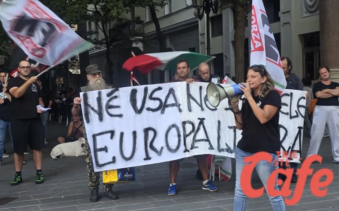 Forza Nuova distribuisce materiale scolastico a Borgo: «Attenzione anche a famiglie italiane in difficoltà»