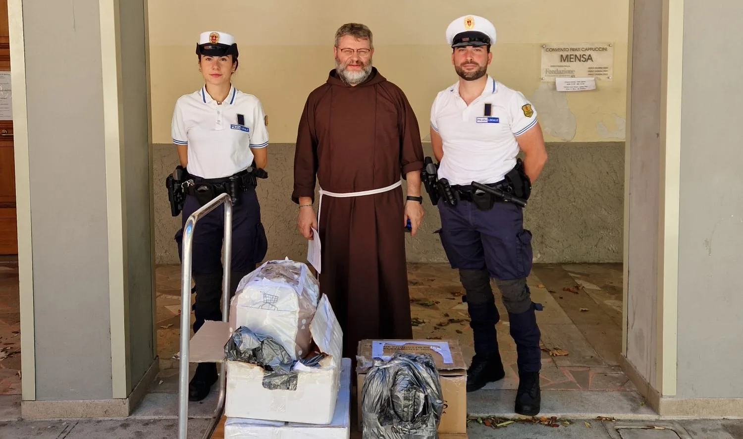 Trieste, alimenti senza etichettatura conforme: sequestrati e devoluti alle famiglie in difficoltà