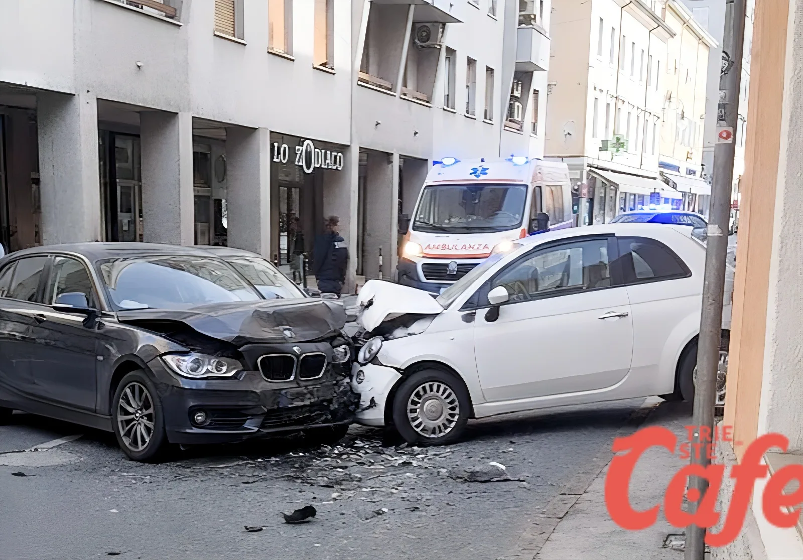 Scontro frontale in via San Giacomo in Monte