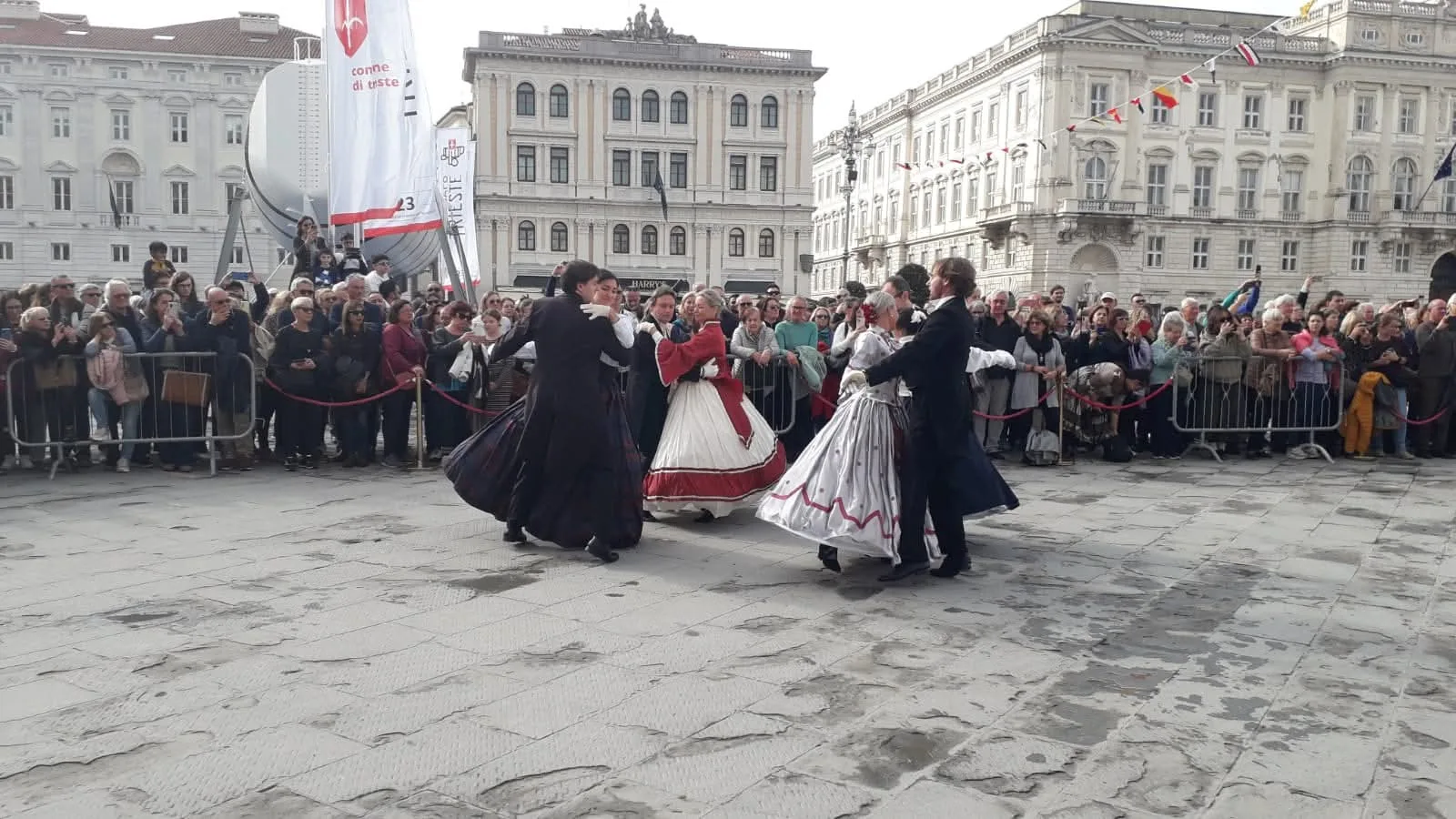 Trieste ritrova il fascino imperiale: domani si inaugura Kaiserfest, nove giorni tra storia e spettacolo