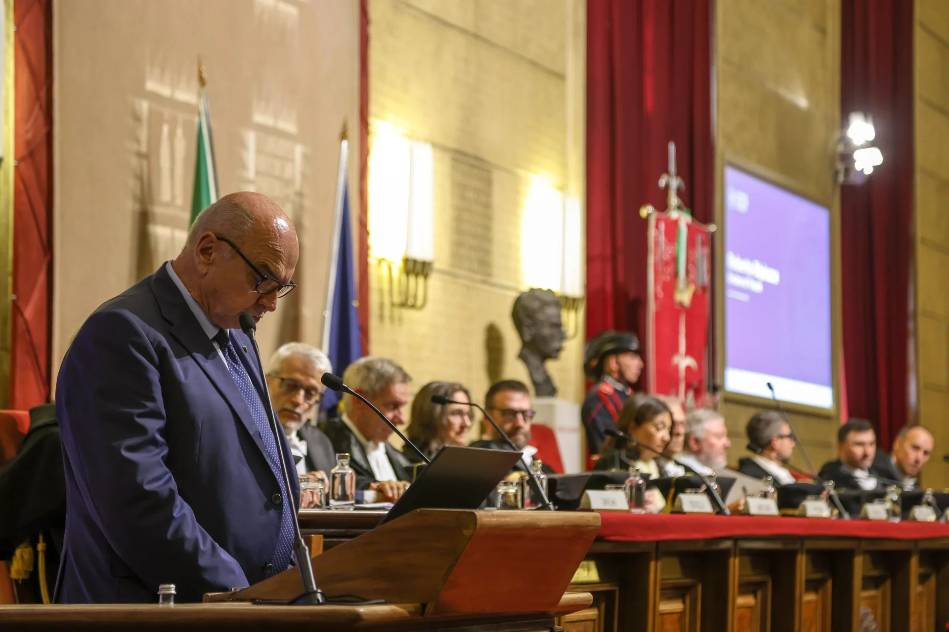 Inaugurazione anno accademico UniTs, Dipiazza si commuove: "Ragazzi, non abbiate paura di osare" (VIDEO)