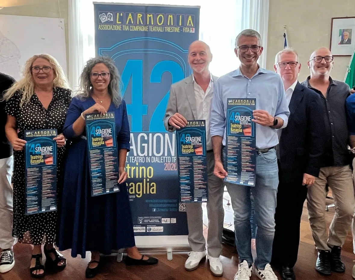 Trieste, presentata la 42esima stagione del Teatro in dialetto triestino: Roberti, “La Regione crede nel valore dei dialetti”