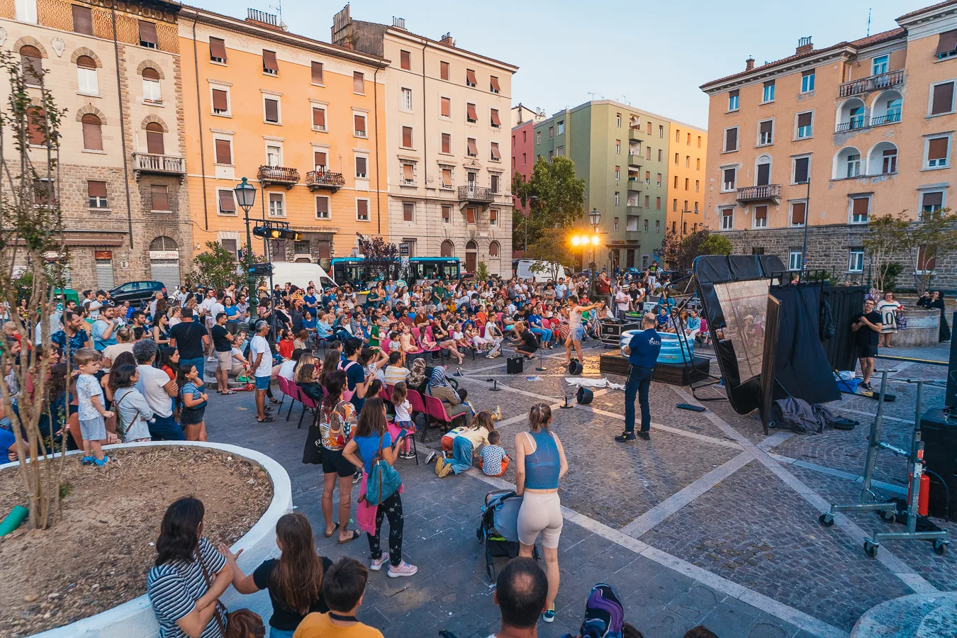 San Giacomo e Barriera Vecchia si fanno palcoscenico: dal 19 al 28 giugno torna il TACT Festival