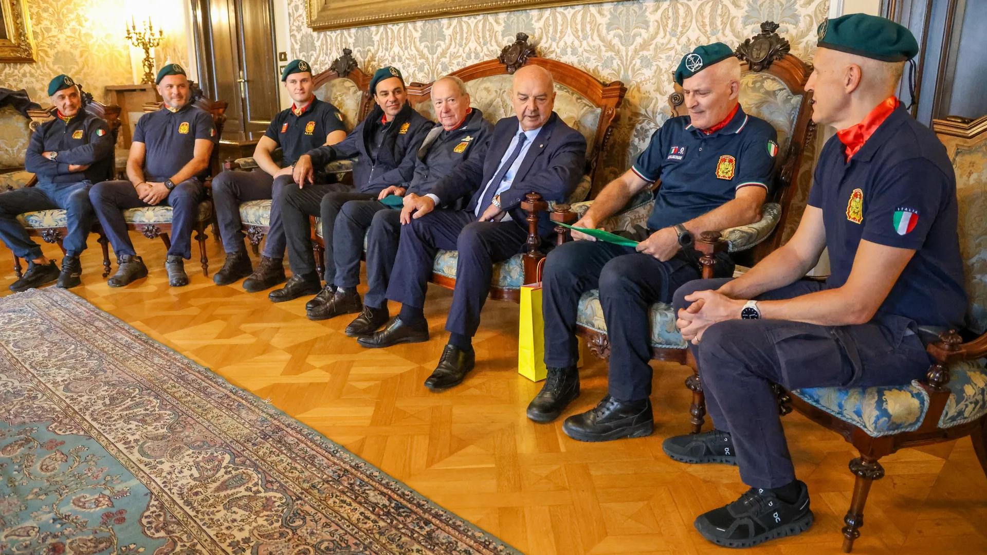 Trieste, i Lagunari conquistano il secondo posto sul Monte Baldo e donano una medaglia a Dipiazza