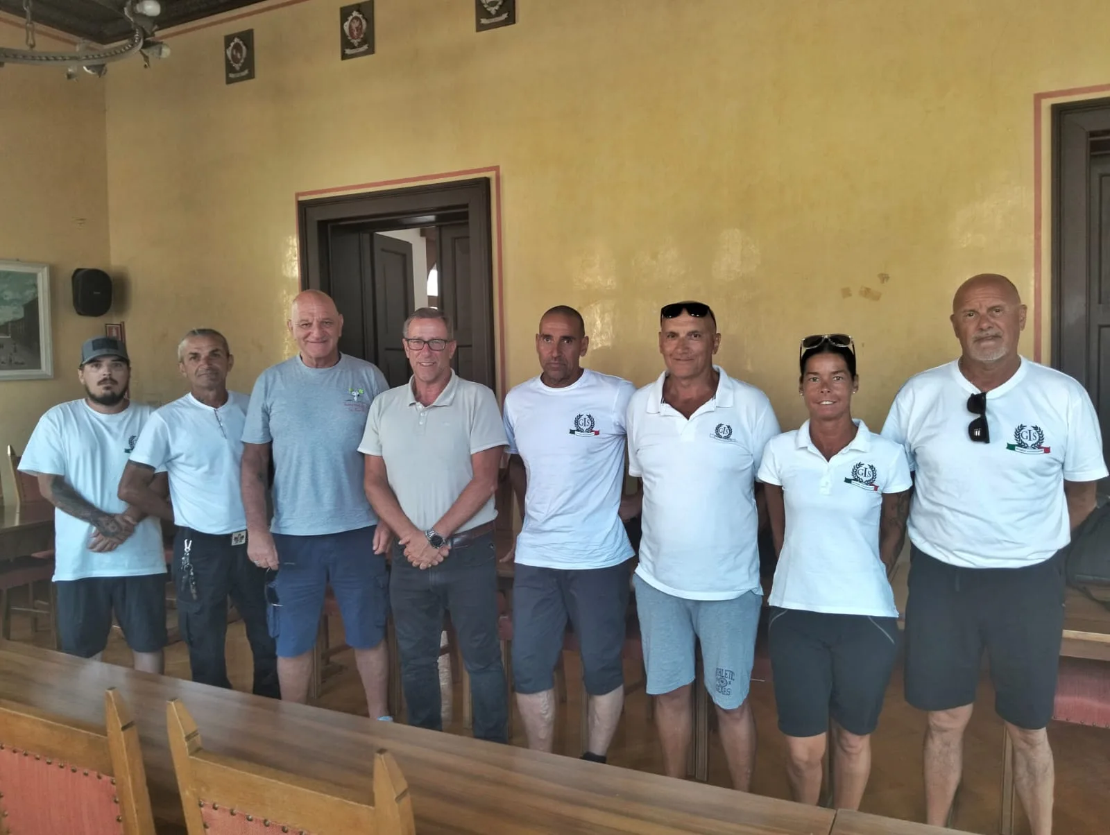 Muggia, tornano gli steward sul lungomare contro schiamazzi e bivacchi notturni