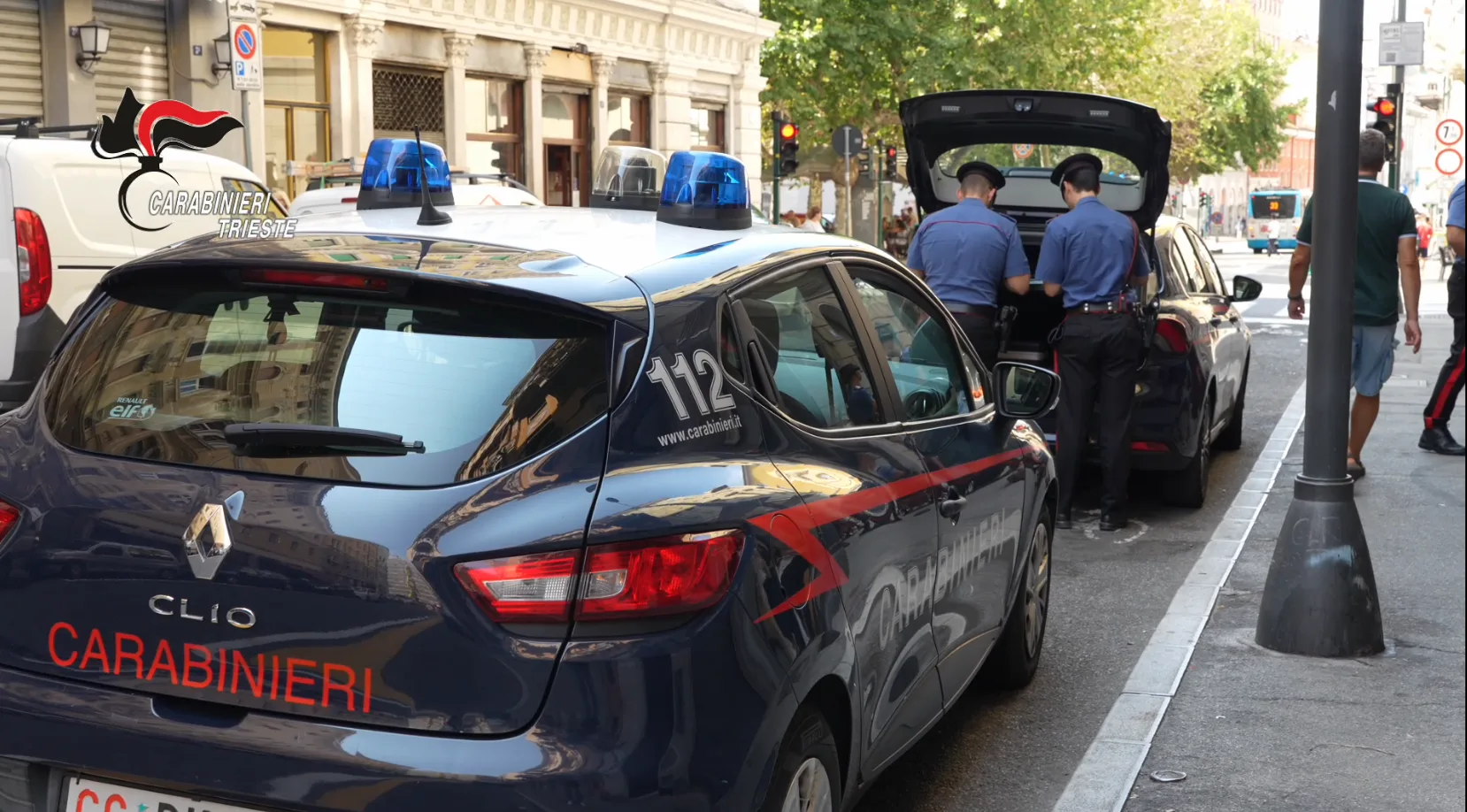 Trieste, duro colpo a truffe agli anziani: smantellata rete criminale con ramificazioni in tutta Italia (VIDEO)