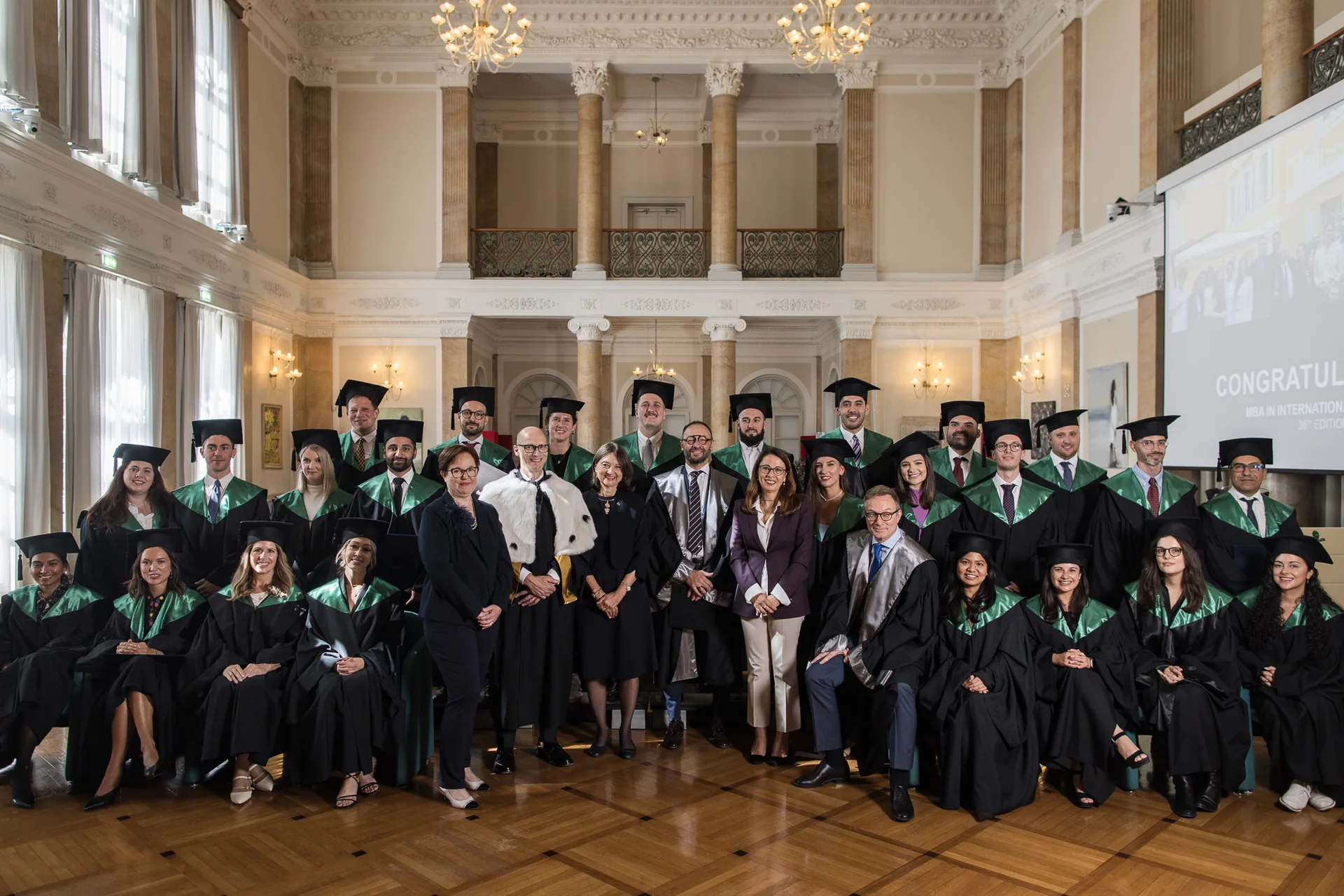 Graduation Day internazionale al MIB: 27 diplomati, nuova generazione di manager pronta a sfide globali