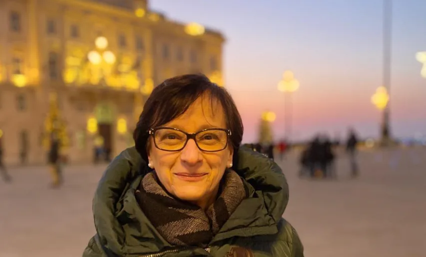 Ariella Perossa, una vita per la scuola: il volto di chi ogni giorno si prende cura dei nostri figli