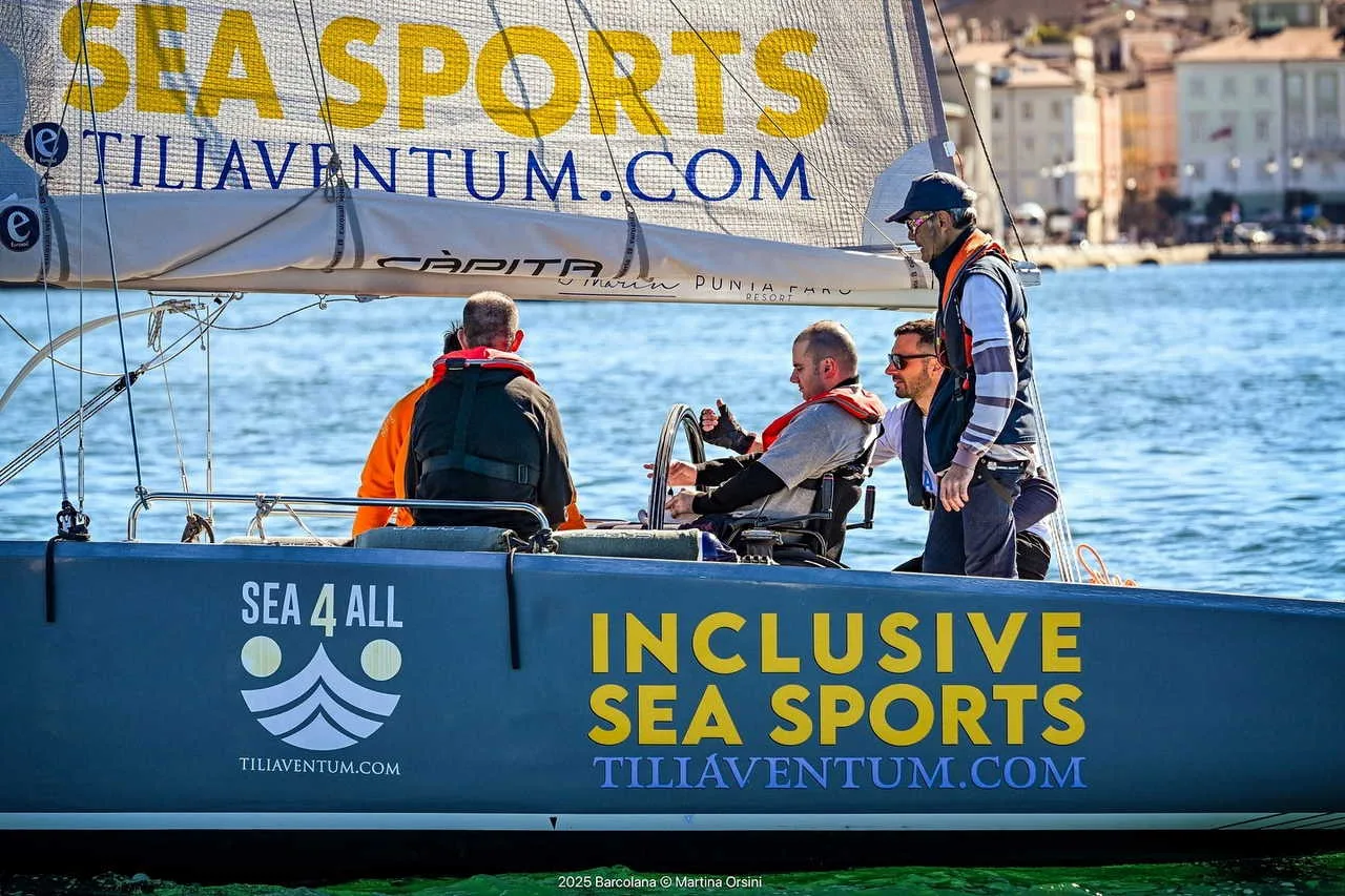 Mare senza barriere in FVG: dalle veleggiate alla Barcolana 2026 con Sea4All Tiliaventum